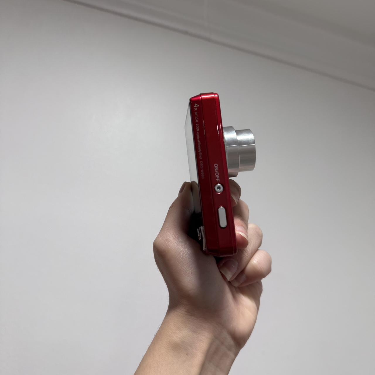 Sony Cyber-shot DSC-W560 16.1MP Digital Camera in Red + SD CARD