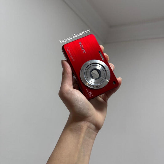 Sony Cyber-shot DSC-W560 16.1MP Digital Camera in Red + SD CARD