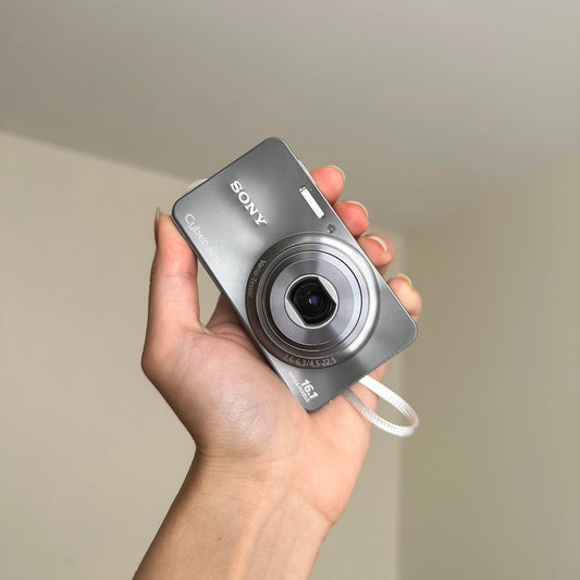 Vintage Sony Cyber-shot DSC-W570 16.1MP Digital Camera Silver